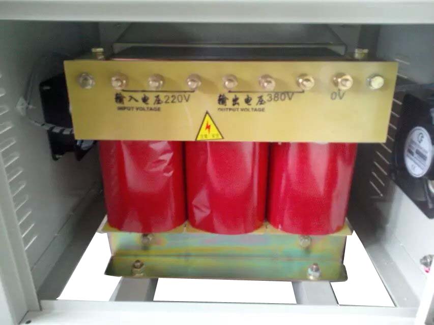 SG三相q式隔离变压? /><i></i>
                    </p>
                    <p><h1>SG三相q式隔离变压?/h1></p>
                    <p><p>   </p><p>SGpd三相q式变压器主要用于各U高低压成套甉|、进出口讑֤、精密机床、UPS、电镀、照明、加热、通信、化工等行业讑֤的控制电力、电源之用?/p></p>
                </div>
                <div   id=